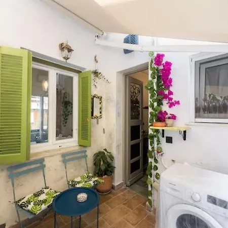 Vintage Next To Acropolis Apartment *